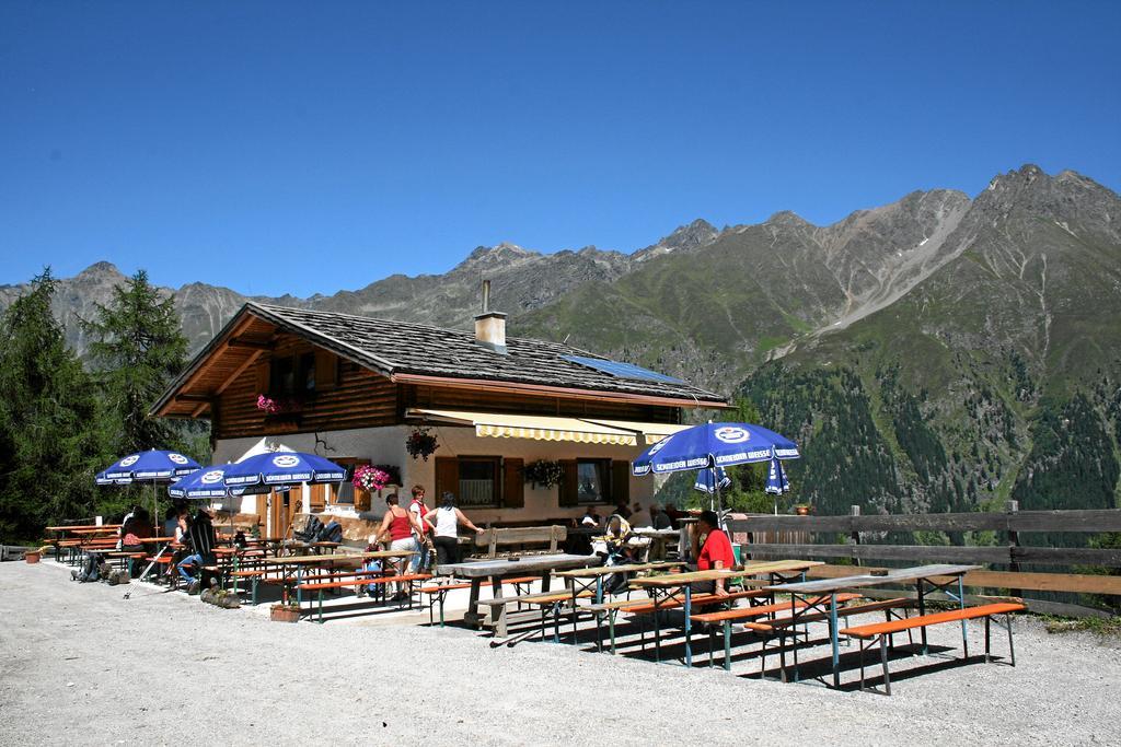 Wellnesshuettendorf Wiese Sankt Leonhard im Pitztal Kültér fotó