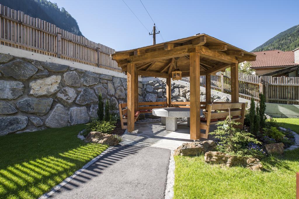 Wellnesshuettendorf Wiese Sankt Leonhard im Pitztal Kültér fotó