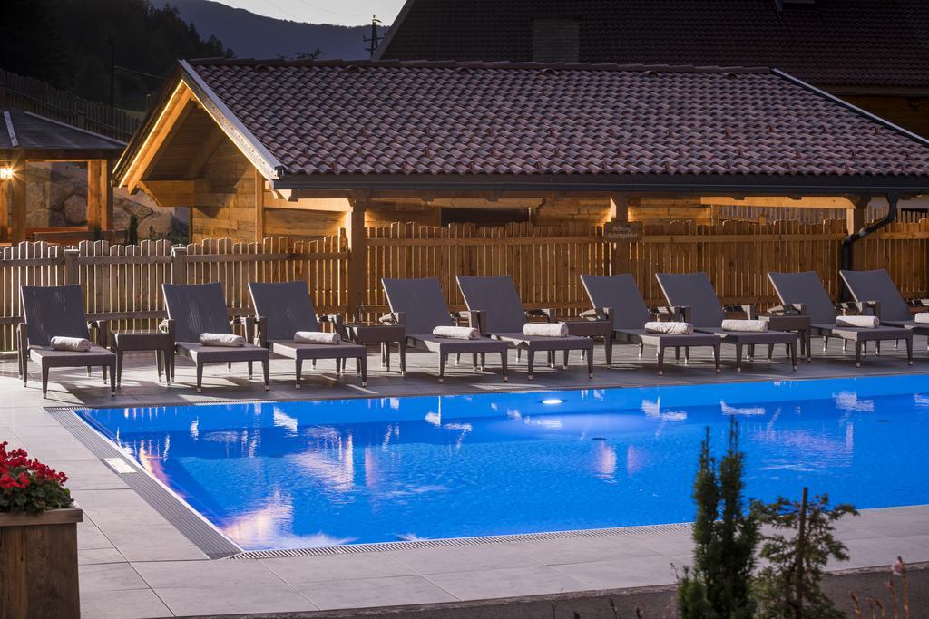 Wellnesshuettendorf Wiese Sankt Leonhard im Pitztal Kültér fotó