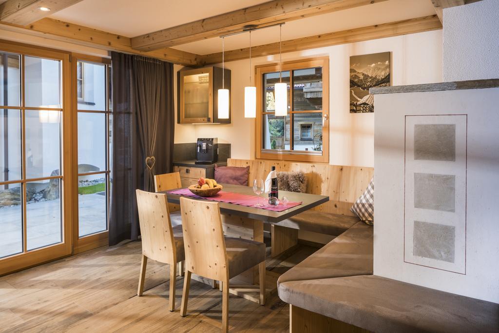 Wellnesshuettendorf Wiese Sankt Leonhard im Pitztal Kültér fotó